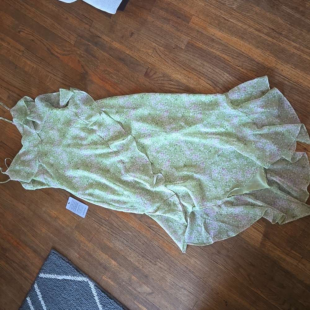 ASTR the Label Pastel Green Floral Ruffle Flowy Dress Size XS